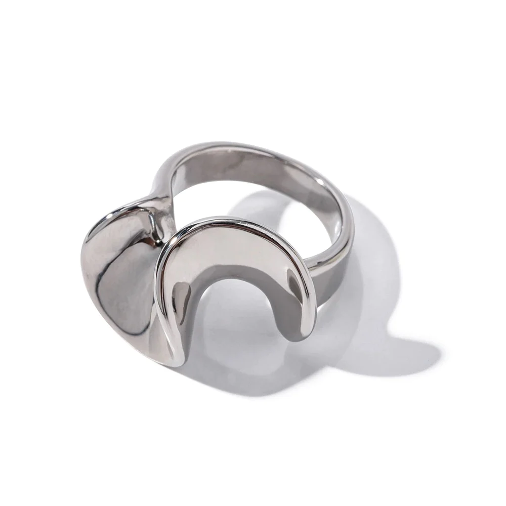 The atypical circle-shaped ring PF-CH-0340